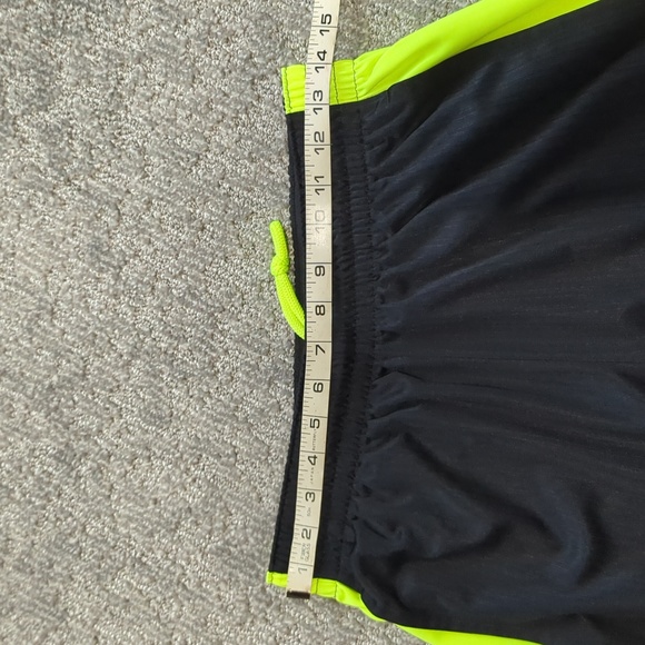 Nike Men's Athletic Shorts - Picture 5 of 6